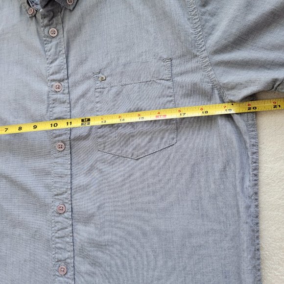 Billabong | Button-Down Men's Short Sleeve Shirt EUC Small light blue - Picture 3 of 12